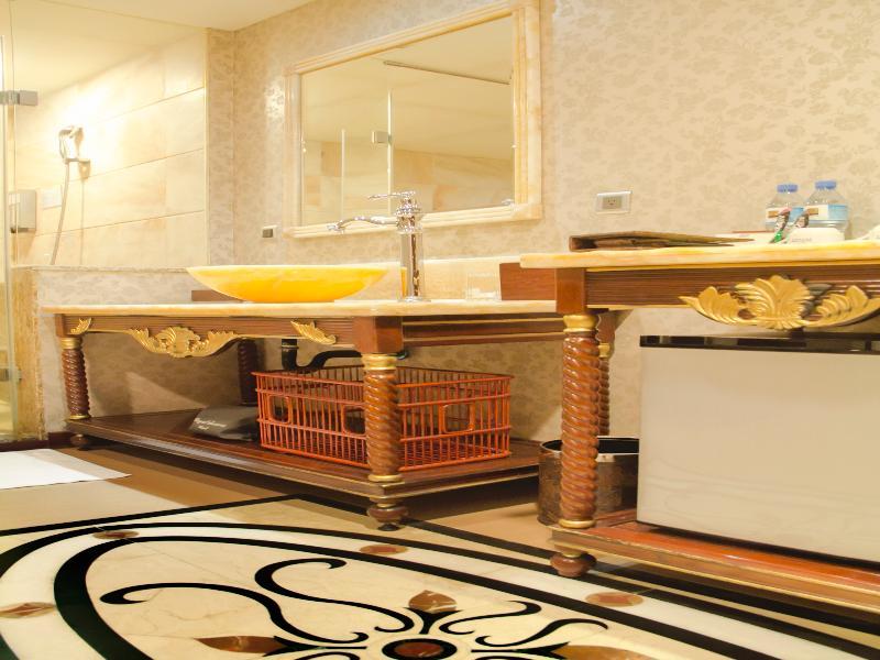 Royal Seasons Hotel Beitou Taipei Esterno foto