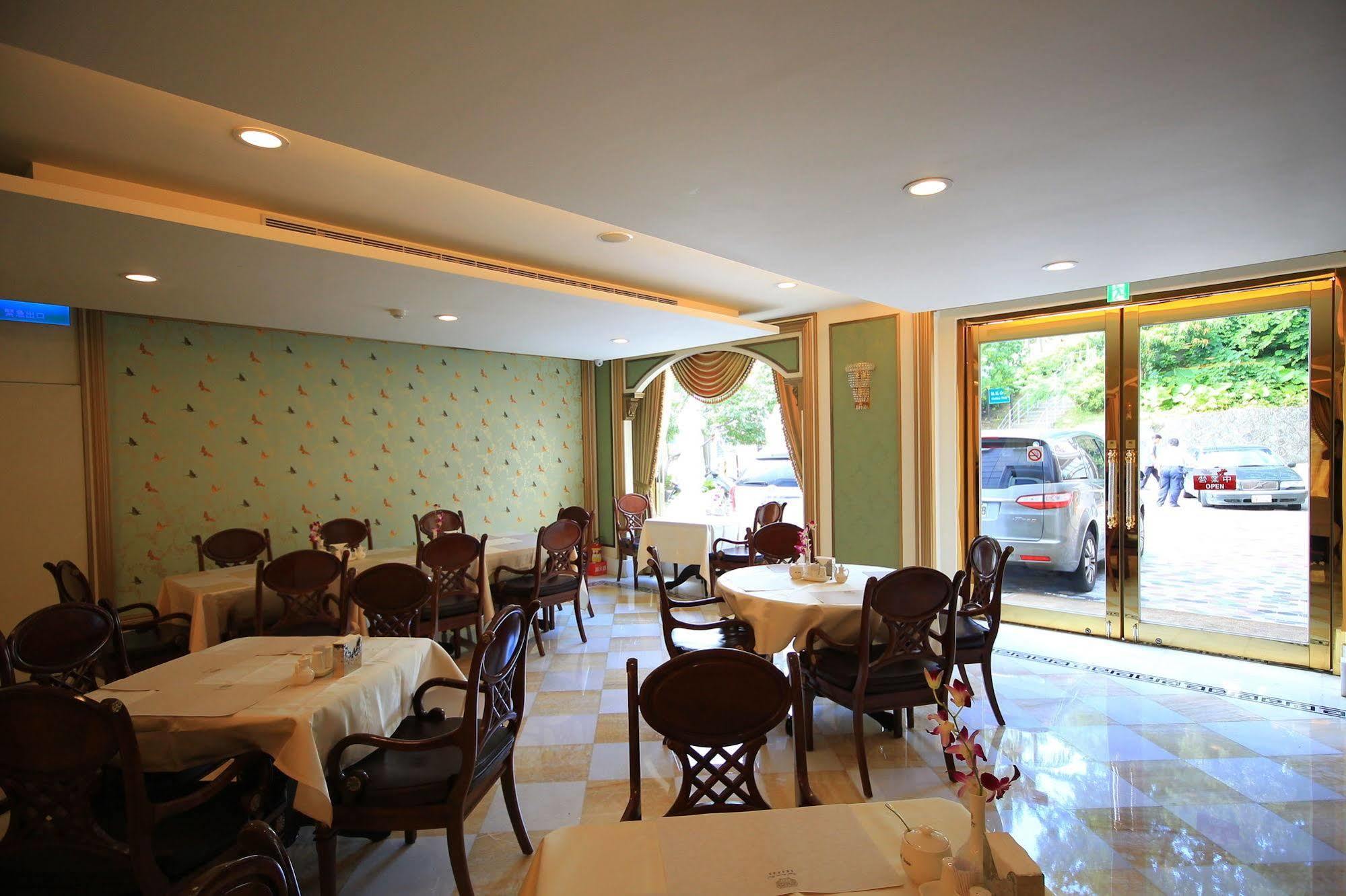 Royal Seasons Hotel Beitou Taipei Esterno foto